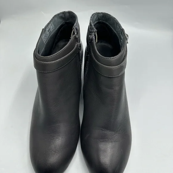 Vionic Boots Womens 8.5 Shasta Ankle Bootie Gray Snake Print Wedge Heels - Picture 12 of 12